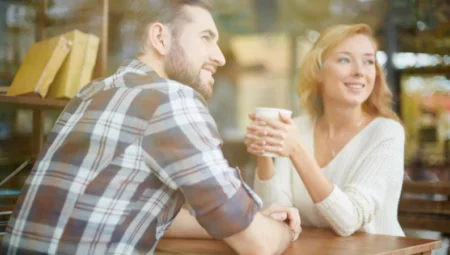 Things to Consider on a First Date: Effective Tips