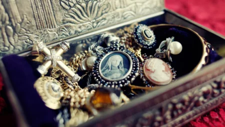 Unusual Hobby: Tips on Collecting Antique Items